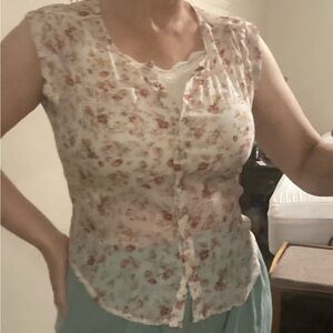 Floral Sleeveless Blouse